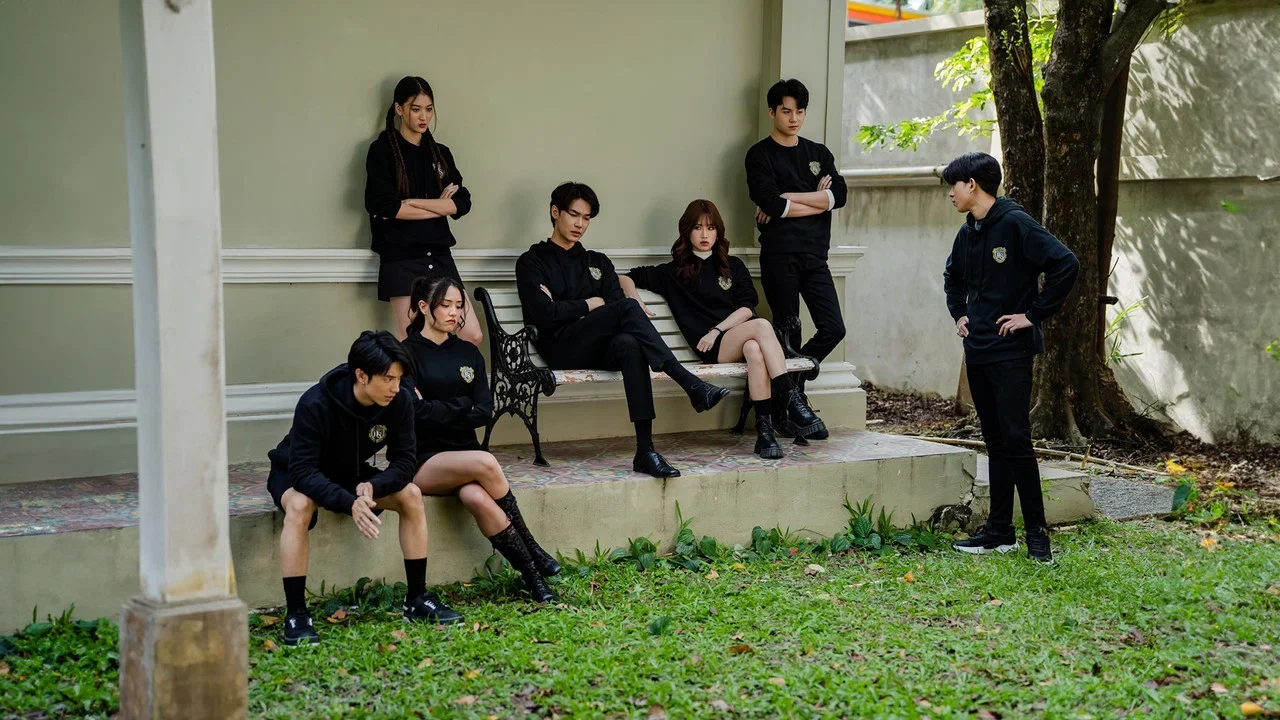 Сериал Домашняя школа: Ученики под арестом (1 сезон)